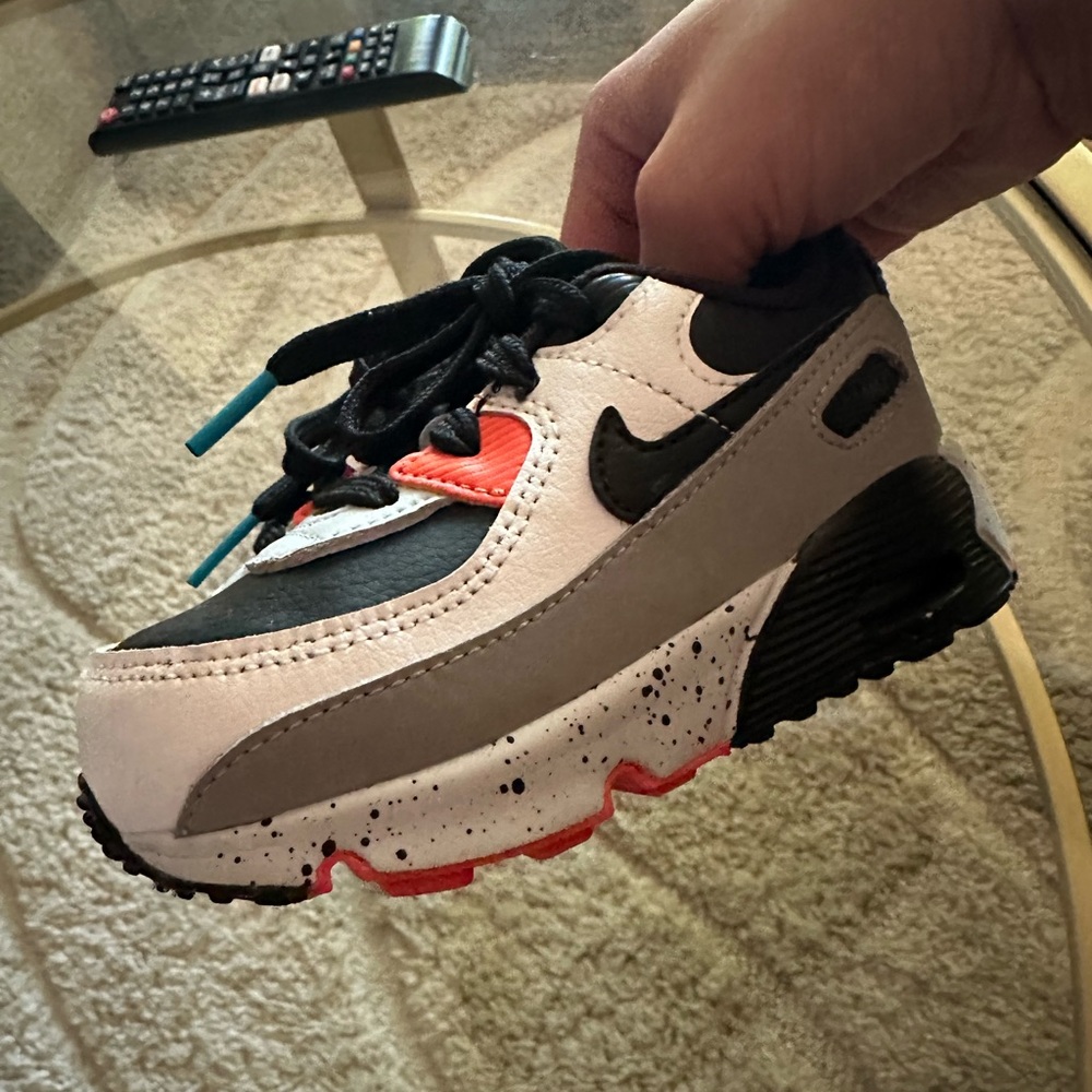 Toddler Nike Shoe 7c